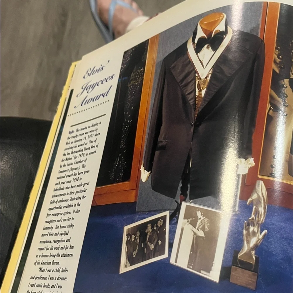 Graceland Official Guidebook